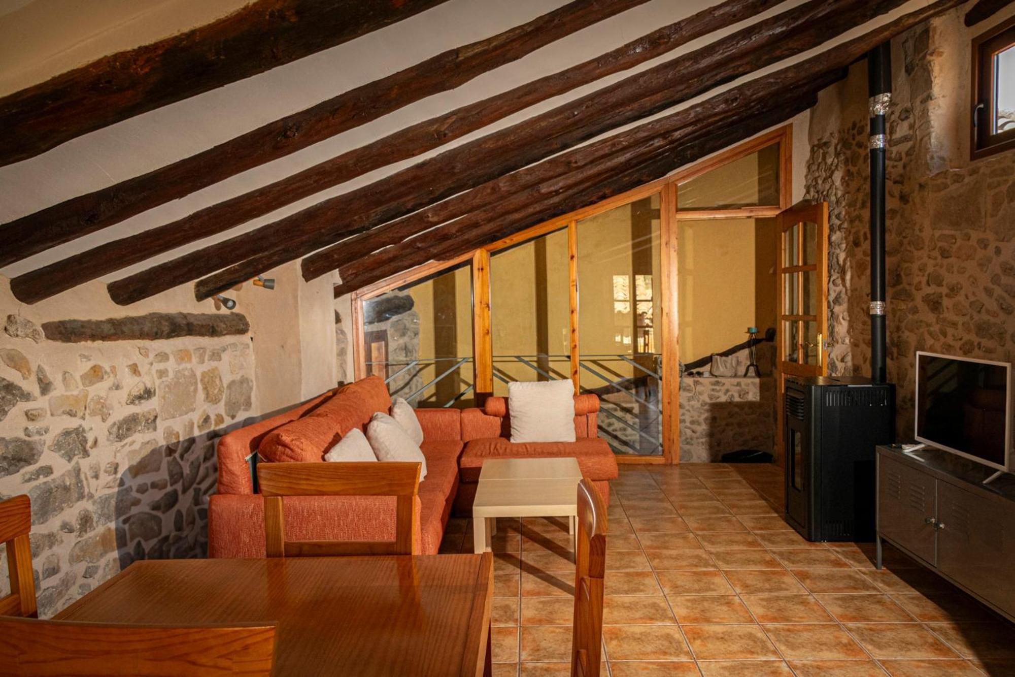 Casa Alta Villa วาลเดร์โรเบรส ภายนอก รูปภาพ